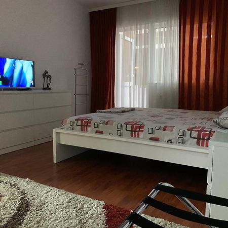 Ana Center Apartment Galati  Bagian luar foto