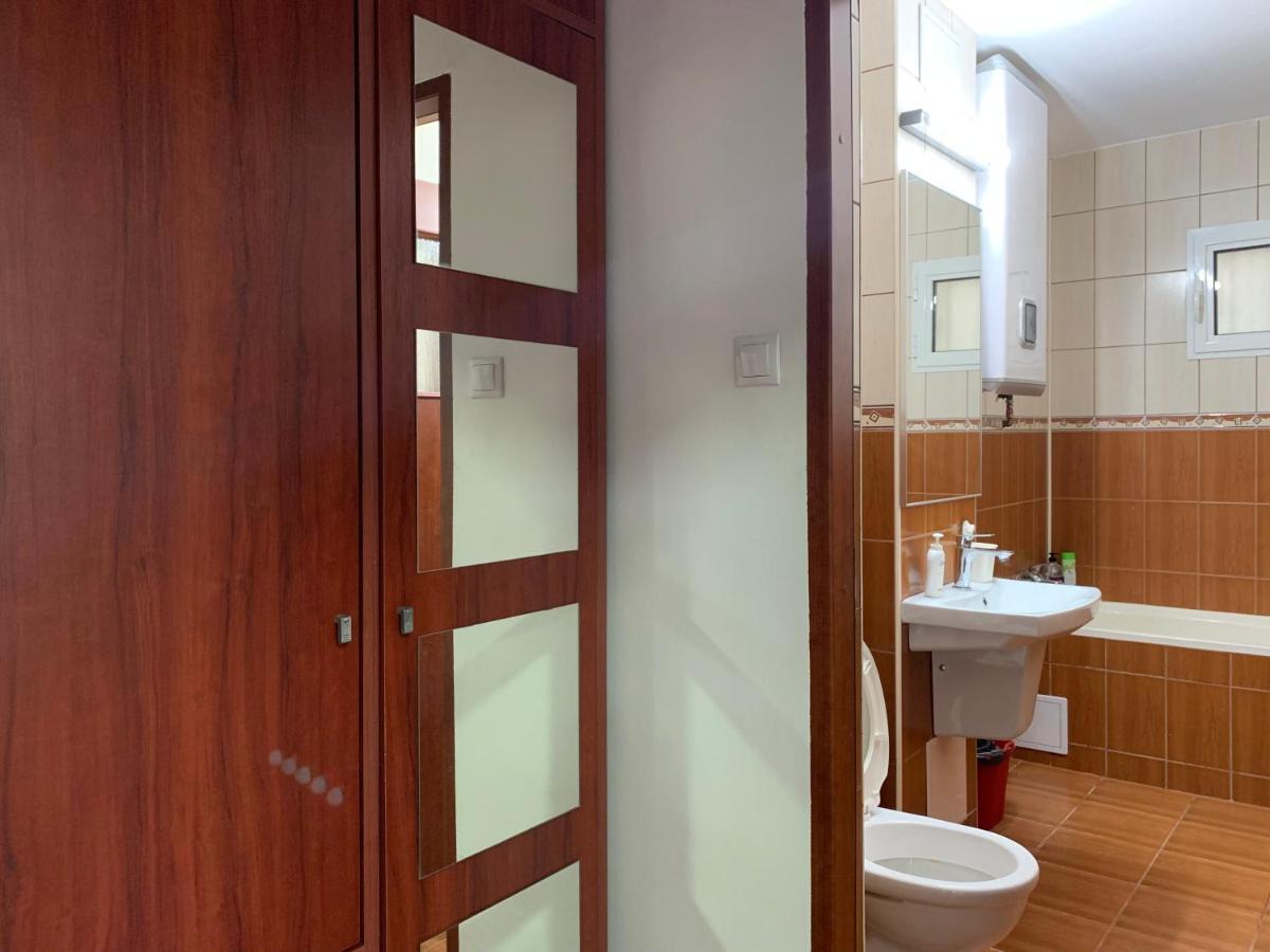 Ana Center Apartment Galati  Bagian luar foto
