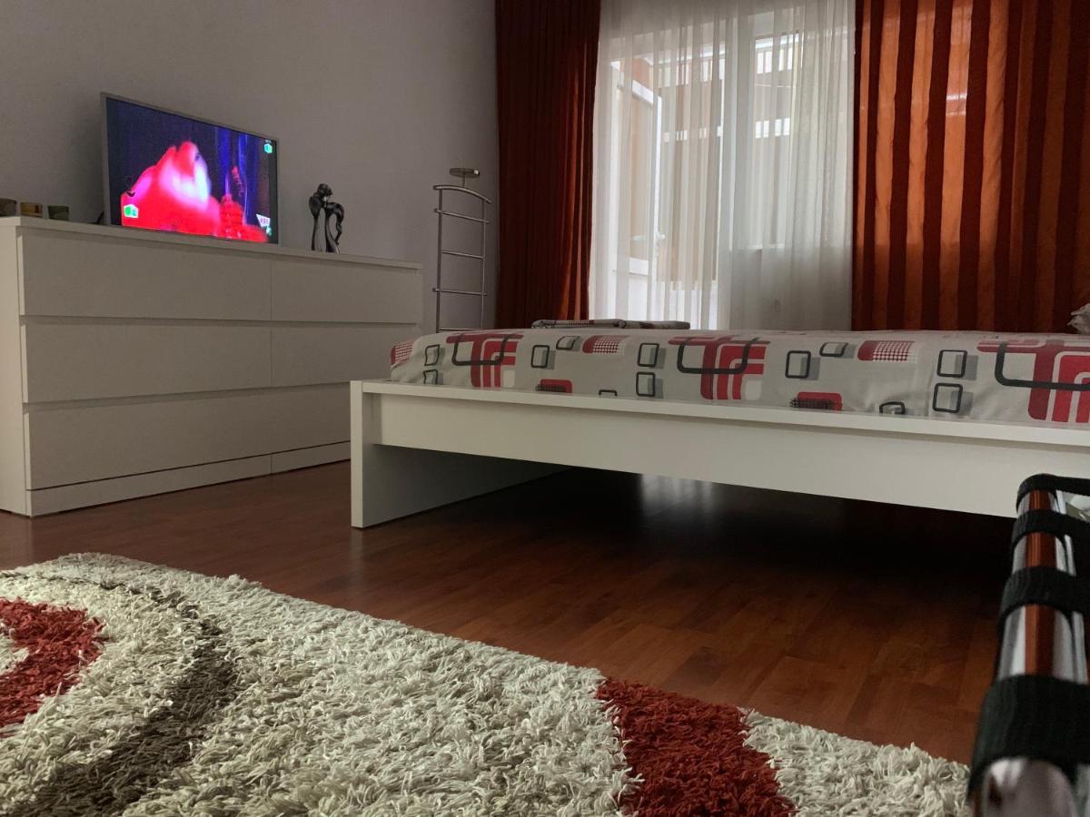 Ana Center Apartment Galati  Bagian luar foto